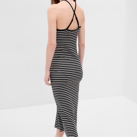 GAP Modern convertible strap midi dress. Black/ white - Picture 2 of 8